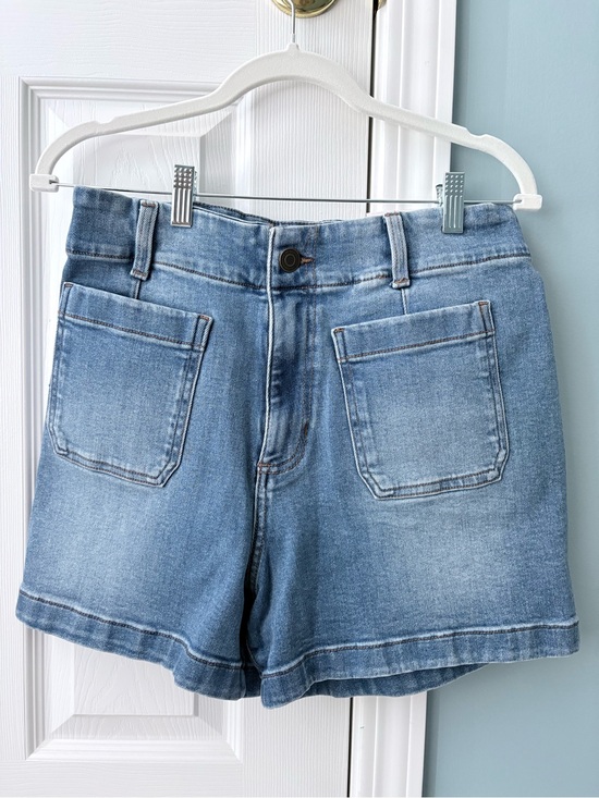 LC Lauren Conrad Pants - NWT LC Lauren Conrad Light Blue Denim Front-Pocket Shorts Women’s Size 10